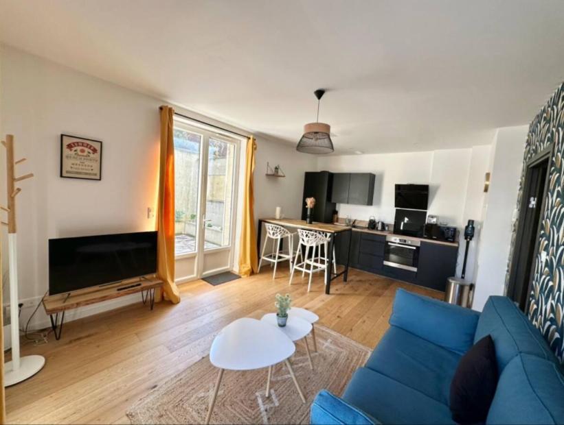 The Sunny ¤ Terrasse ¤ Proche Centre ¤ Parking ¤ Wifi Appartement Amiens Buitenkant foto